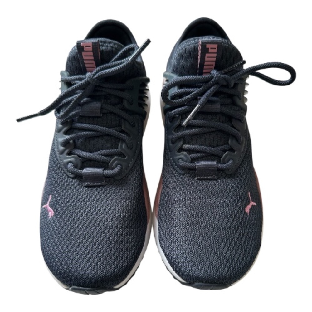 PUMA Women’s Pacer Future Sneakers | Size 7 - Picture 2 of 8